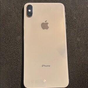 Apple iPhone in Elegant Silver